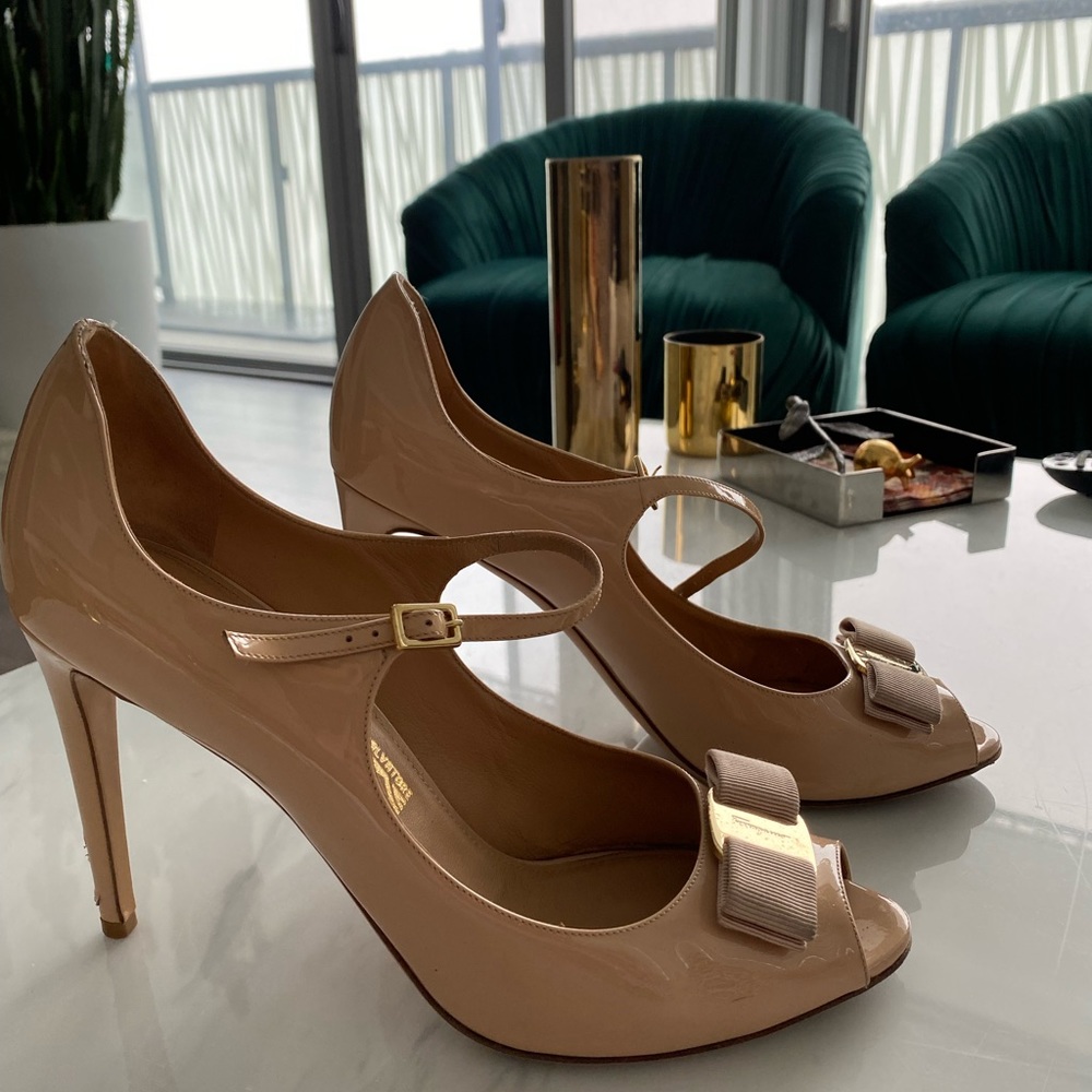 Ferragamo Sandals - Picture 2 of 4